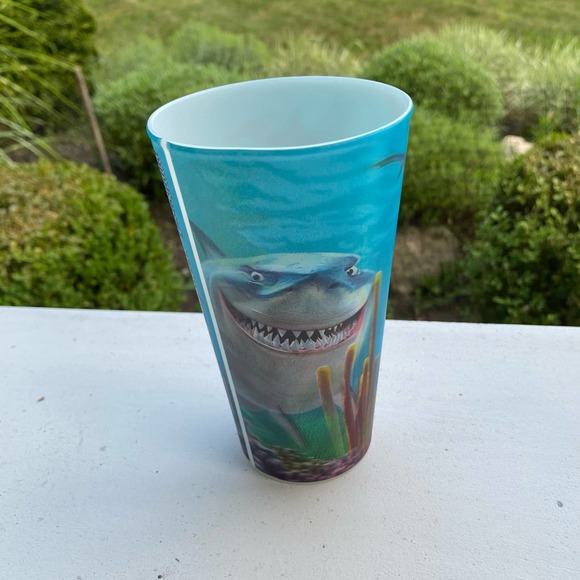 VTG Disney Pixar Finding Nemo Cup Dory Bruce Chum Anchor Marlin Lenticular - Picture 2 of 6